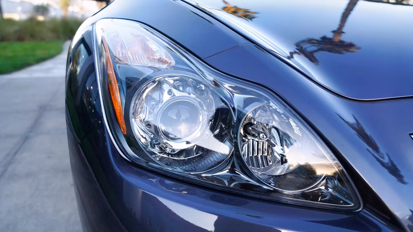 Infiniti's Discontinued Rear-Drive Coupe Has One Engine Worth Buying