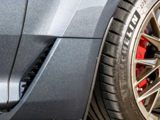 America's Last Manual V8 Sedan Is $6,275 Cheaper Than The Automatic On Paper