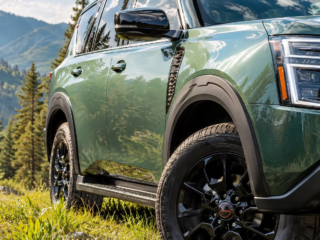 Nissan Armada PRO-4X vs Land Cruiser: Patrol Heritage