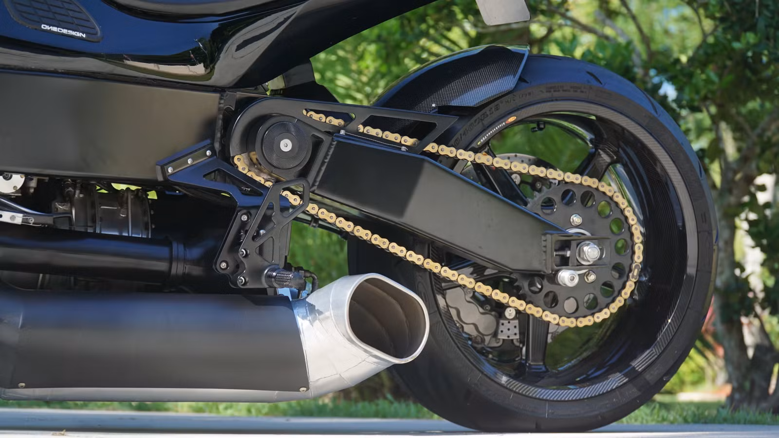A Five-Unit Jet Bike Is Outranking The Ninja H2R And Doesn't Deserve To