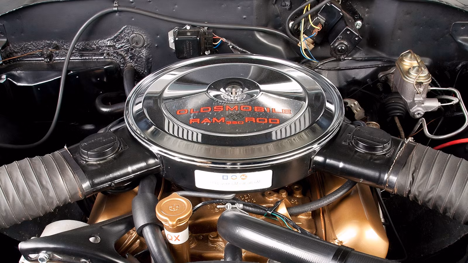 Oldsmobile's Forgotten 350 Hid Big-Block Valves And Only 3,007 Were Built