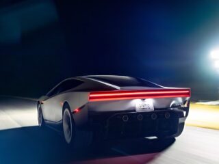 The SpaceX Roadster Could Hit 60 MPH in Under a Second, but There's a Catch